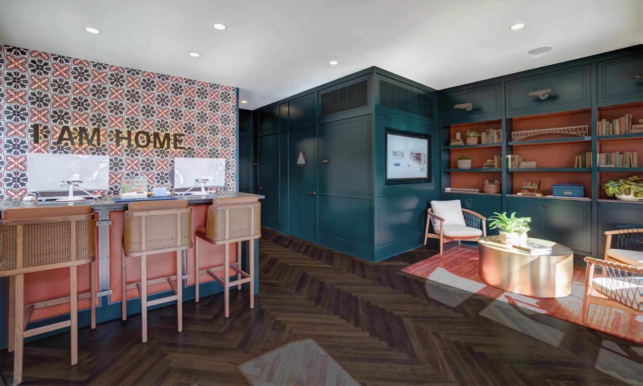 Global Luxury Suites In The Heart Of San Carlos Luaran gambar