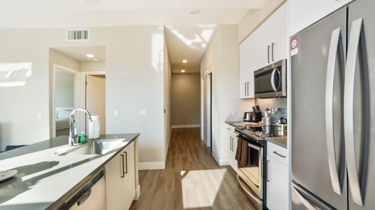 Global Luxury Suites In The Heart Of San Carlos Bilik gambar