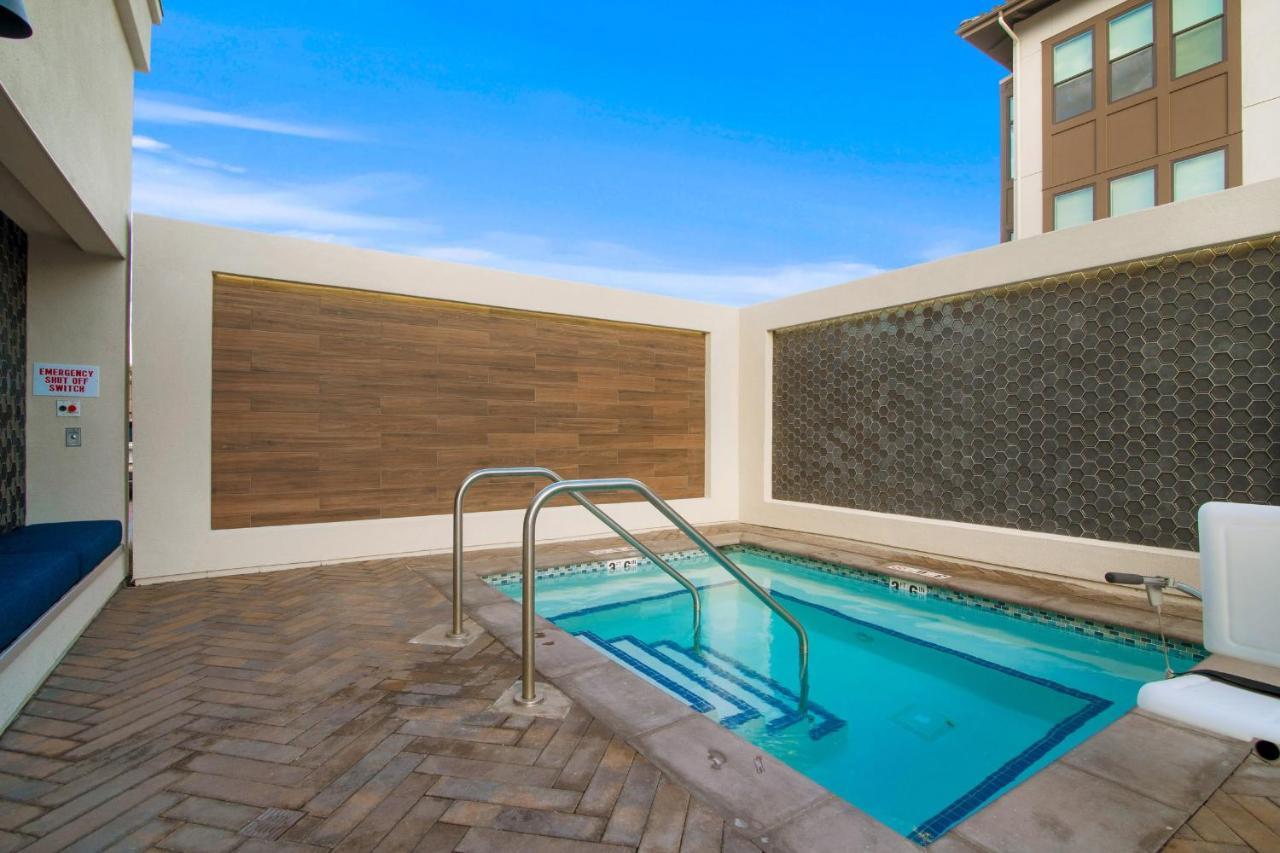 Global Luxury Suites In The Heart Of San Carlos Luaran gambar