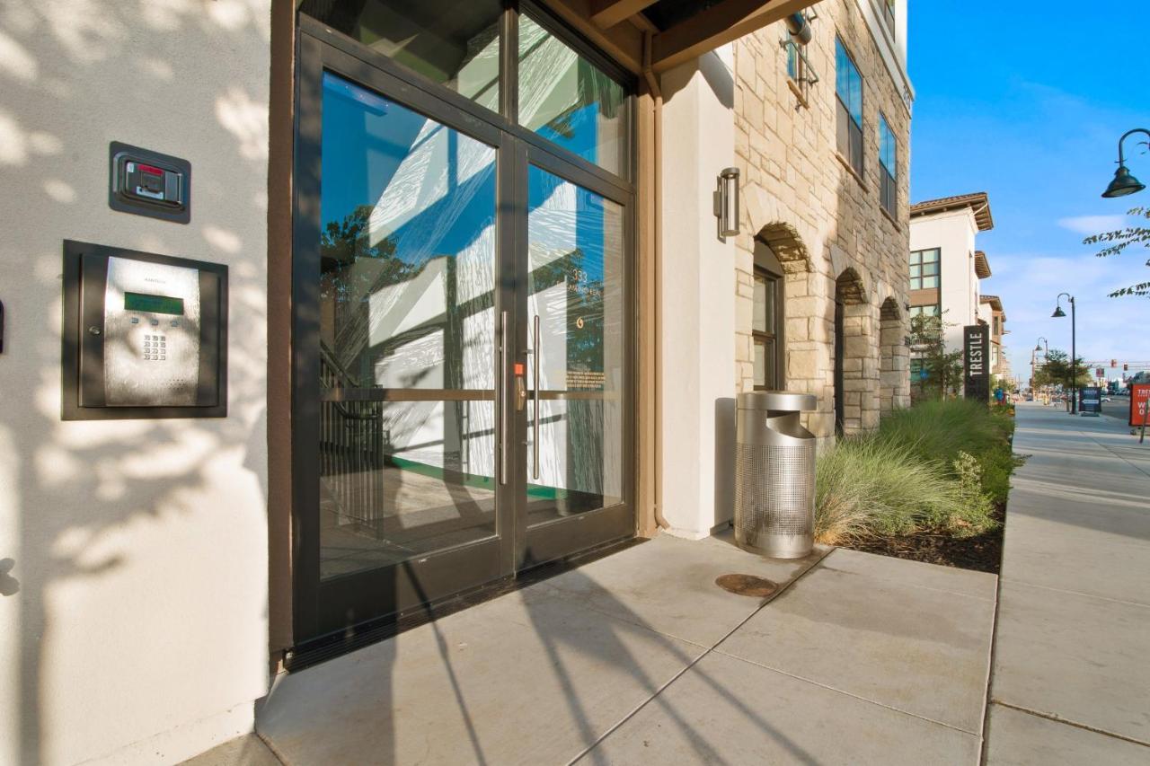 Global Luxury Suites In The Heart Of San Carlos Luaran gambar